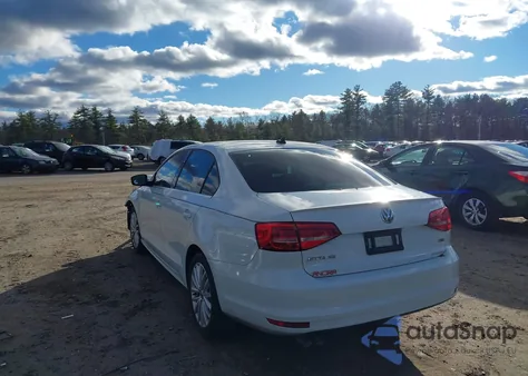 2015 Volkswagen Jetta 1.8T Se из США, поврежденный, VIN 3VWD07AJ9FM357231